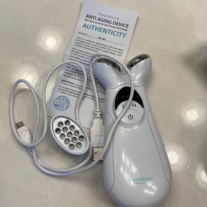Nuovaluce anti-aging microcurrent & red light device